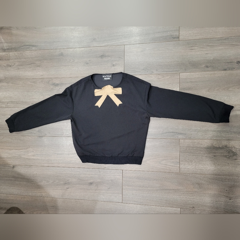 Boutique Moschino Black Women's Sweater with Gold Bow - Size Medium - Picture 2 of 9